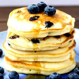 3 pancakes (117 g) Blueberry Pancakes