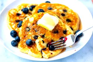 3 Pancakes Pancake, Blueberry