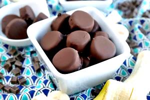 3 pieces (30 g) Chocolate Covered Banana Bites