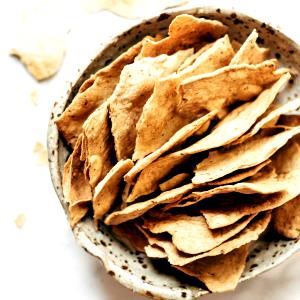 3 pieces (30 g) Corn Tortilla Flatbread Crackers