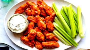 3 pieces (79 g) Buffalo Style Wings