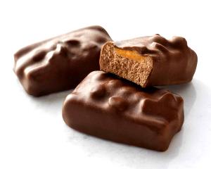 3 pieces (90 g) Peanut Butter Cup Ice Cream Miniatures