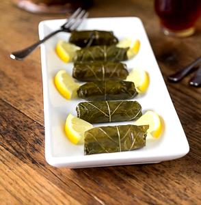 3 pieces Dolmas