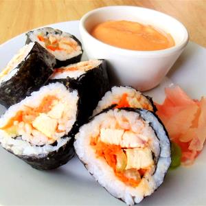 3 Pieces Sushi, Buffalo Chicken Roll