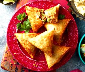 3 pieces Vegetable Samosas