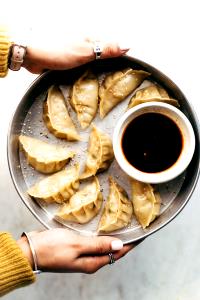 3 potstickers & 1/3 soy sauce pouch (87 g) Savory Pork Potstickers