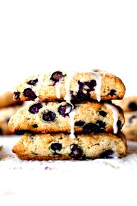 3 scones (60 g) Original Blueberry Scones