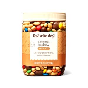 3 tbsp (30 g) Caramel Cashew Trail Mix