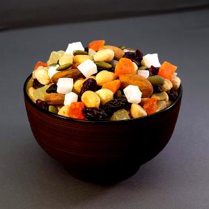 3 tbsp (30 g) Island Breeze Trail Mix