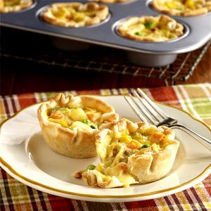 3 turnovers (102 g) Chicken Pot Pie Minis