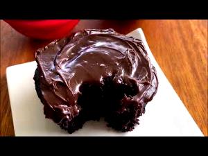 300 Grams ICED MOCHA - Junior - Skim Milk - Dark Chocolate - With Non-Fat Whip