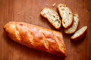 3.8 cm (45 g) 60% Whole Wheat French Bread