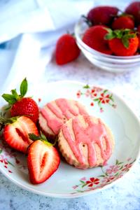 4 cookies (28 g) Strawberry Shortbread