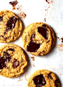 4 cookies (30 g) Chocolatey Coconut Cookies