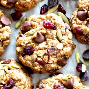 4 cookies Trail Mix Cookies