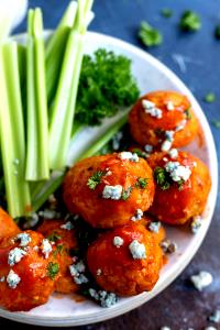 4 meatballs (74 g) Gourmet Chicken Meatballs (Spicy Buffalo Style with Blue Cheese)
