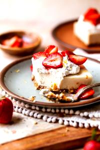 4 Oz Nondairy Dessert, Strawberry Cheesecake