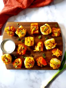 4 pastry bites (80 g) Savorings Flaky Pastry Bites - Chicken Buffalo Style