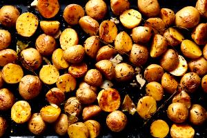 4 pieces (155 g) Whole Potatoes