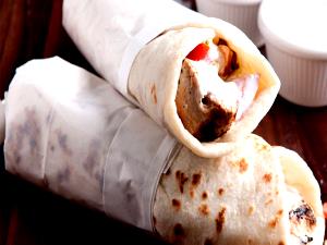 4 pieces Chicken Roll
