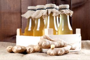 4 Pieces Ginger İn Extra Heavy Syrup, Whole