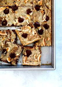 4 pieces Toasted Coconut Chocolate Drops