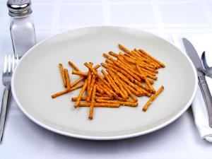 4 pretzels (28 g) Pretzel Rods