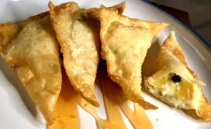 4 wontons (7.94 oz) Pineapple Cheese Wontons