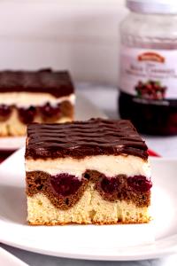 4.2 oz (120 g) Donauwelle Cake