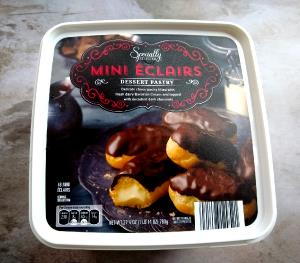 5 mini eclairs (81 g) Mini Eclairs Dessert Pastry