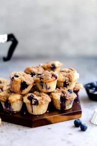 5 muffins (122 g) Blueberry Streusel Mini Muffins