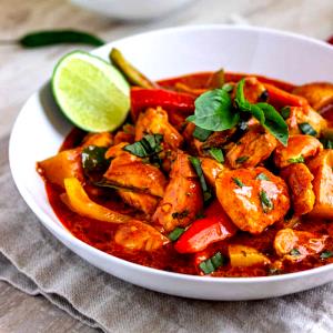 5 oz (140 g) Thai Red Curry with Chicken