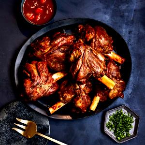 5 Oz Braised Lamb Shanks With Red Wine