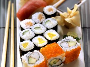 5 peices Sushi Trio