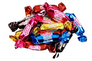 5 pieces (37 g) Milk Maid Flavored Caramel Rolls