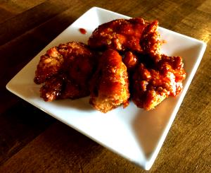 5 Pieces Triple Dipper Boneless Sweet Chile Glazed Wings W/ Ranch