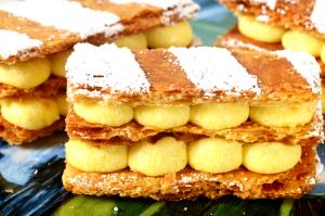 5 slices (70 g) Mini Vanilla Napoleons