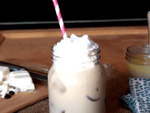 533 Grams ICED NORTHERN LITE MOCHA - Large - Skim Milk - White Chocolate - No Whip