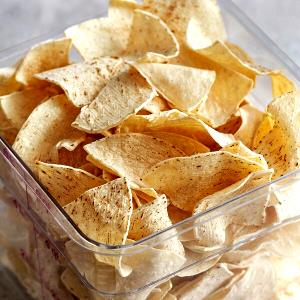 6 chips (30 g) White Corn Restaurant Style Tortilla Chips