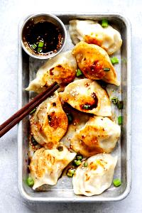 6 dumplings Asian Chicken Dumplings