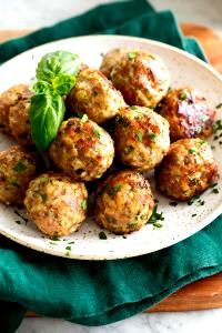 6 Meatballs Turkey Meatballs, Seasoned Italian Style, Fresh