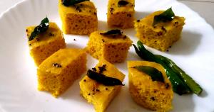 6 pieces (50 g) Khaman
