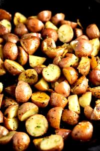 6 potatoes (140 g) Garlic Rosemary Mini Red Potatoes