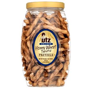 6 pretzels (30 g) Honey Wheat Sticks