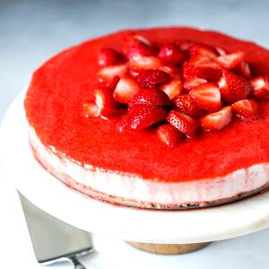 6.1 oz (175 g) Strawberry Cheesecake