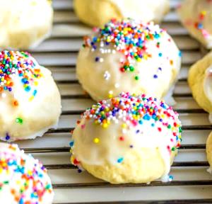 7 cookies (28 g) Italian Wedding Cookies
