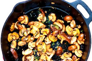 8 Caps Cooked Mushrooms (from Fresh, Fat Added in Cooking)