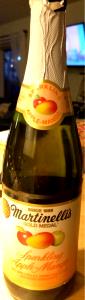 8 fl oz (240 ml) Sparkling Apple-Mango