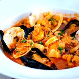 8 oz (224 g) Cioppino