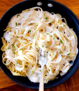 8 oz (227 g) Cauliflower Alfredo